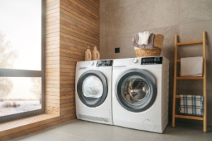 Shutterstock 2133586035