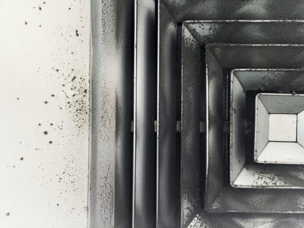 Dust,Out,From,Air,Duct,,Danger,And,The,Cause,Of